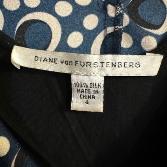 Diane Von Furstenberg DVF 100% Silk Draped Printed Persia Mini Dress Size 4 - Picture 8 of 8